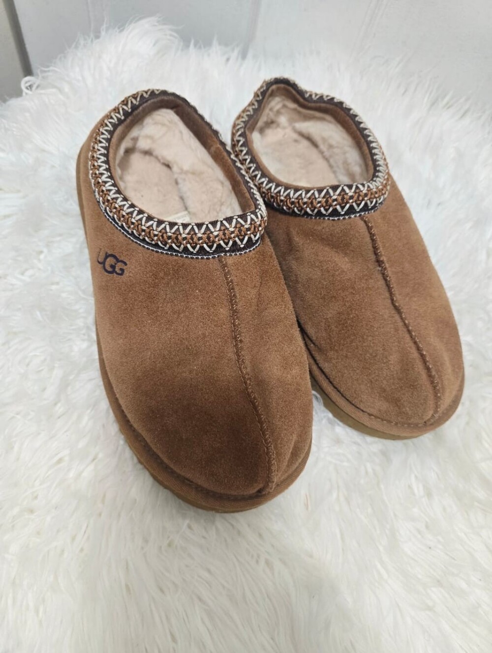 UGG Chestnut Brown Suede Shearling-Lined Clog Mules - Picture 4 of 10
